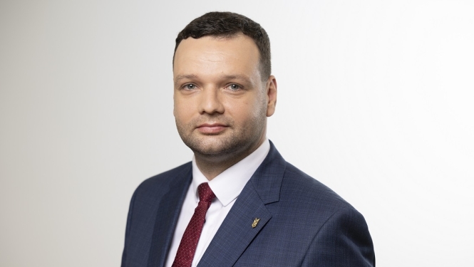 Labklājības ministra Reiņa Uzulnieka portrets