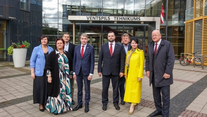 Labklājības ministrs Uldsi Augulis tiekas ar  Ventspils pašvaldības pārstāvjiem