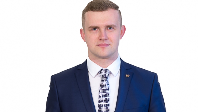 Artjoms Uršuļskis