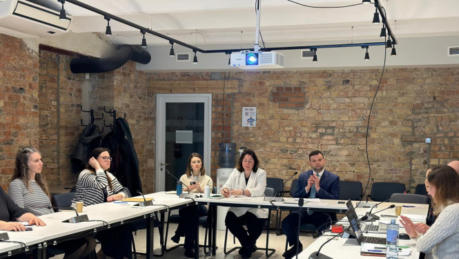 Labklājības ministrs ar Brīvprātīgā darba konsultatīvās padomes locekļiem apspriedis 2025. gada aktualitātes 