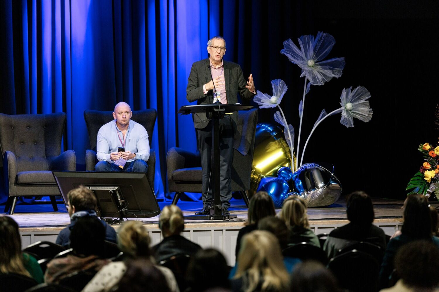 Konference “Kā audzināt bērnu bez vardarbības: vides, speciālistu un kopienas nozīme” 25.11.2025. atskata bildes