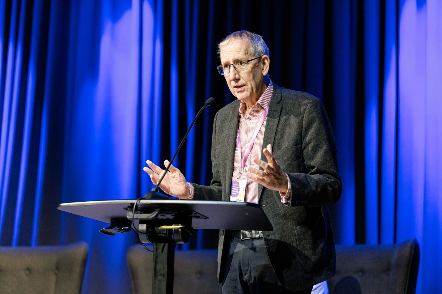 Konference “Kā audzināt bērnu bez vardarbības: vides, speciālistu un kopienas nozīme” 25.11.2025. atskata bildes